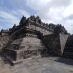 Yogyakarta: Borobudur Climb and Prambanan Shared Guided Tour - What Sets This Tour Apart
