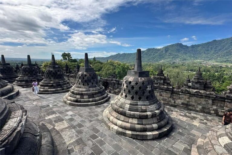Yogyakarta: Borobudur Climb-up & Prambanan Temple Day Tour - Who Should Consider This Tour?  