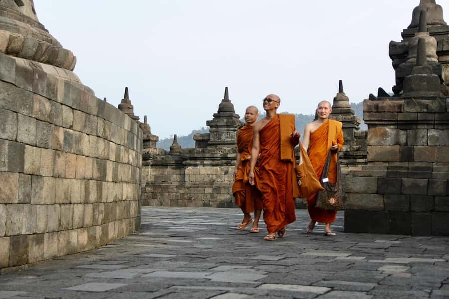 Yogyakarta: Borobudur Sunrise (climb-up) and Prambanan Tour - Practical Details and Tips