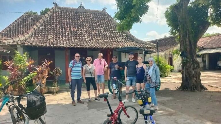 Yogyakarta : Borobudur temple + cycling - What To Expect from the Tour