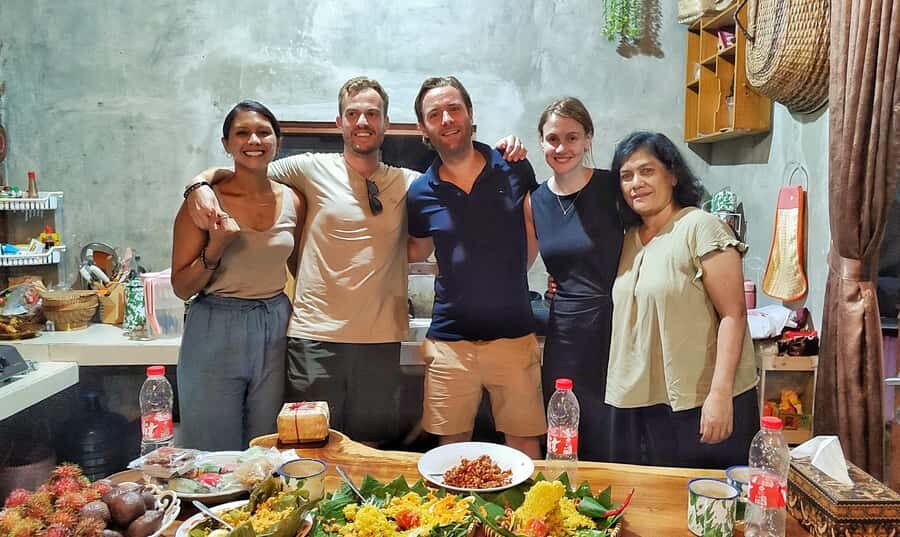 Yogyakarta: Cooking Class with Market Visit and Hotel Pickup - Authenticity and Local Flavor