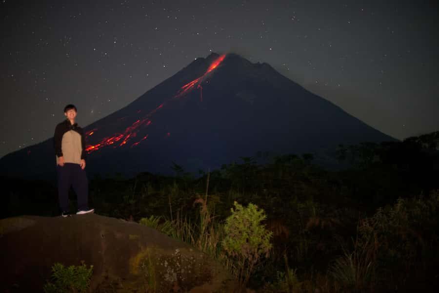 Yogyakarta: Mount Merapi Night Lava Tour with Photographer - What Makes This Tour Stand Out?