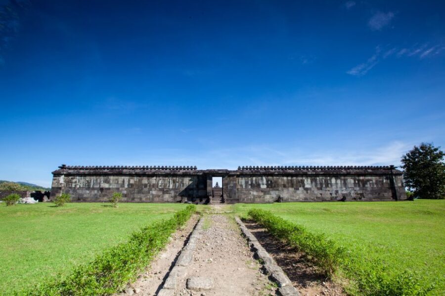 Yogyakarta: Ratu Boko Temple Entrance Ticket - Practical Aspects of the Tour