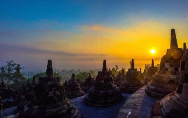 Yogyakarta; Sunrise from Borobudur Temple & Prambanan Guided - Why You’ll Love This Tour