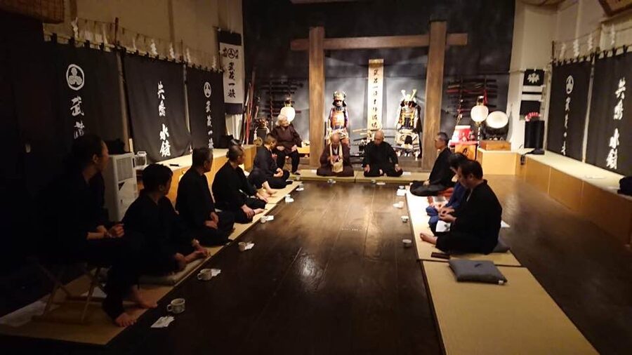 Zazen sitting meditation session at Honjin Dojo