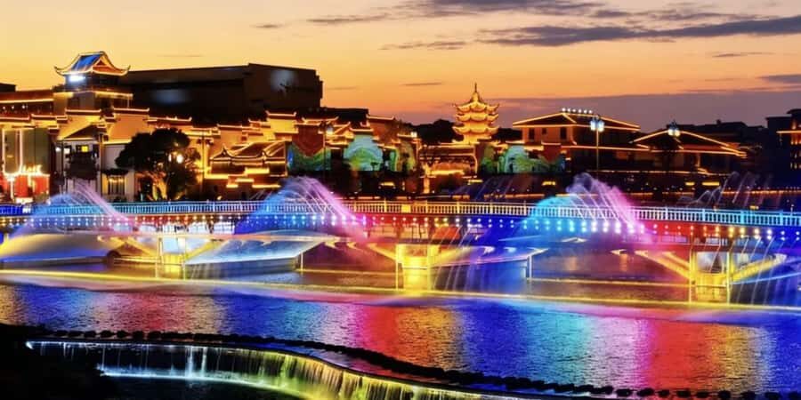 Zhangjiajie Night Sightseeing Tour with Dinner or Massage - Customizable Ending: Dinner or Massage