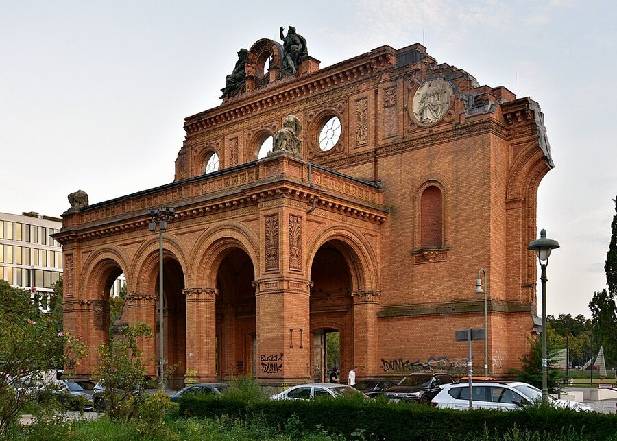 Anhalter Bahnhof S-Bahn platforms in 2024