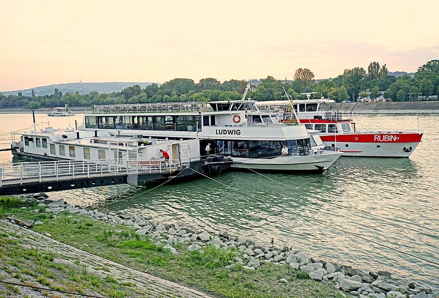 Budapest night cruise on the Danube River