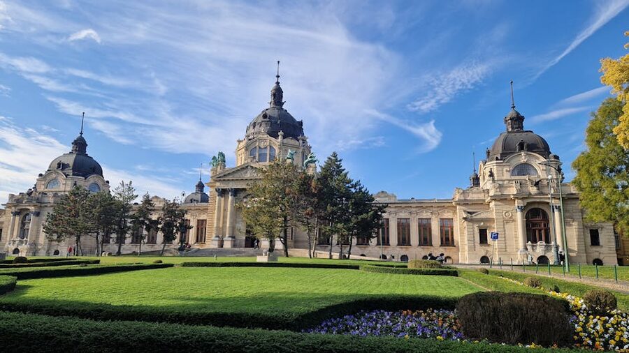 Széchenyi Thermal Bath under a clear blue sky