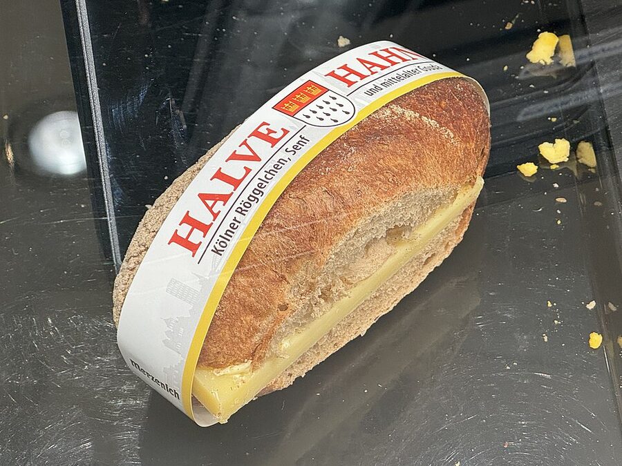 Halve Hahn rye bread roll with cheese, the Cologne specialty