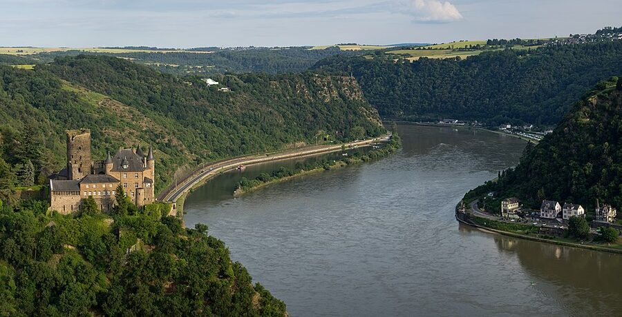 Burg Katz castle and Loreley rock on the Rhine