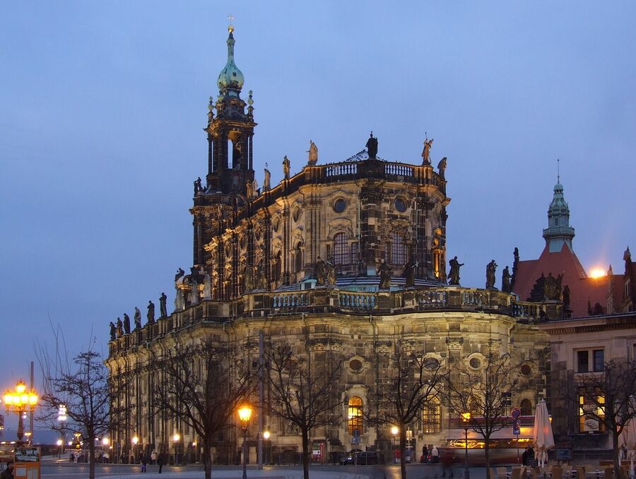 Dresden Hofkirche from across Theaterplatz at night