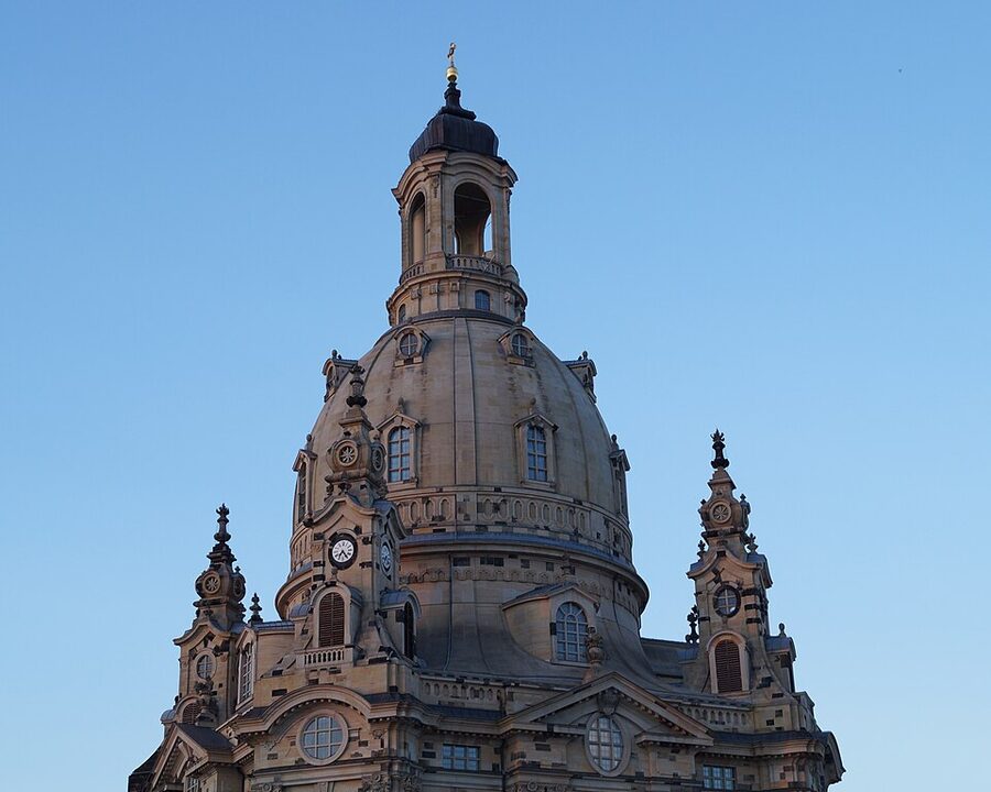The bell-shaped dome of the Frauenkirche Dresden