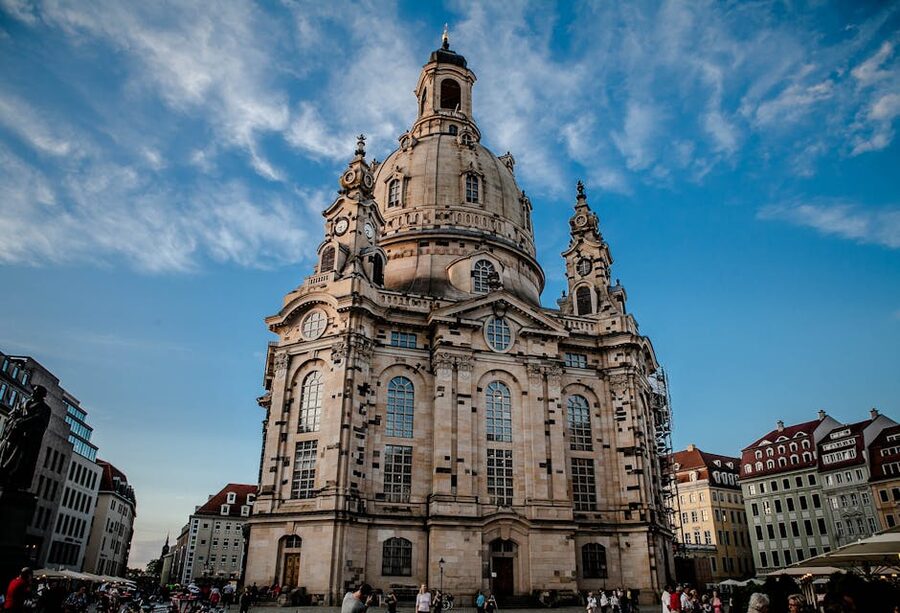 The Frauenkirche Dresden against a clear blue sky