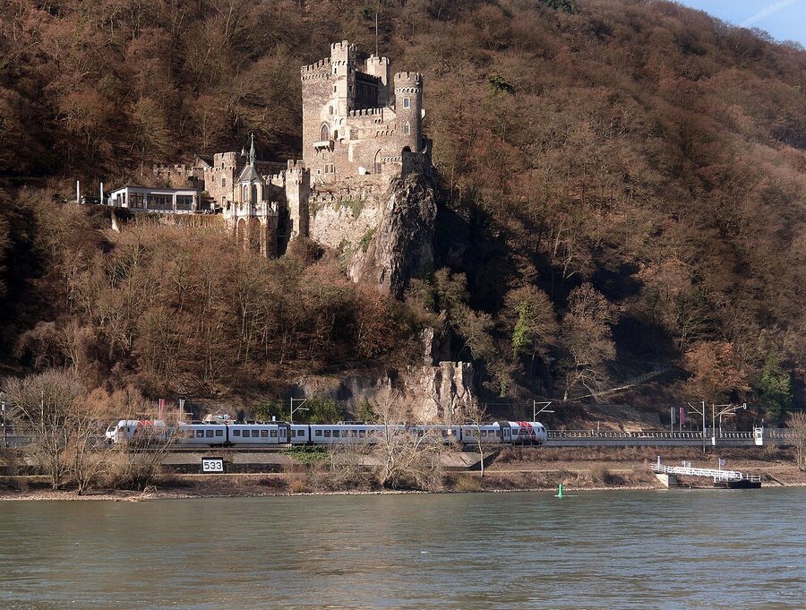 Burg Rheinstein perched above Trechtingshausen