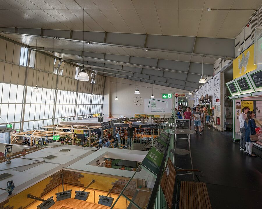 Kleinmarkthalle Frankfurt food market interior