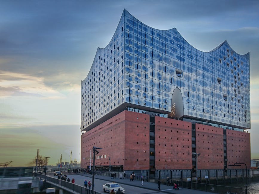 Elbphilharmonie at twilight reflected in the Elbe