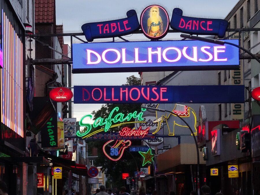 Reeperbahn night bar Hamburg