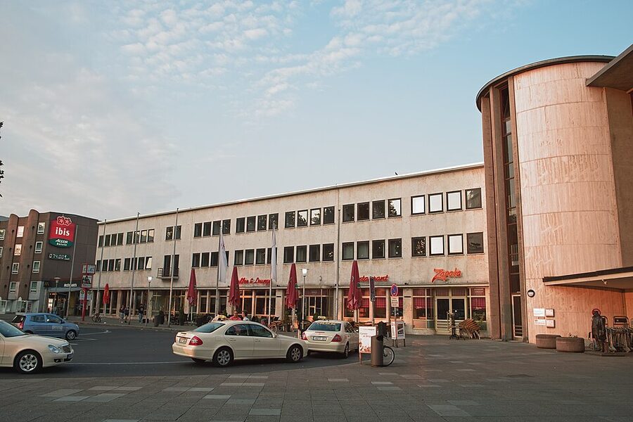 Heidelberg Hauptbahnhof exterior in early morning light