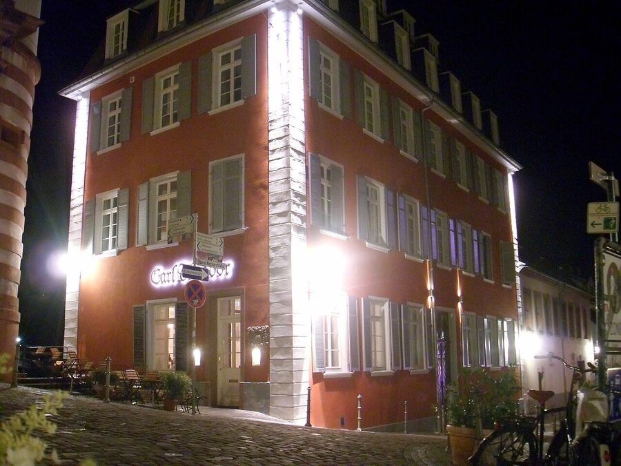 Narrow Heidelberg Altstadt alley at night