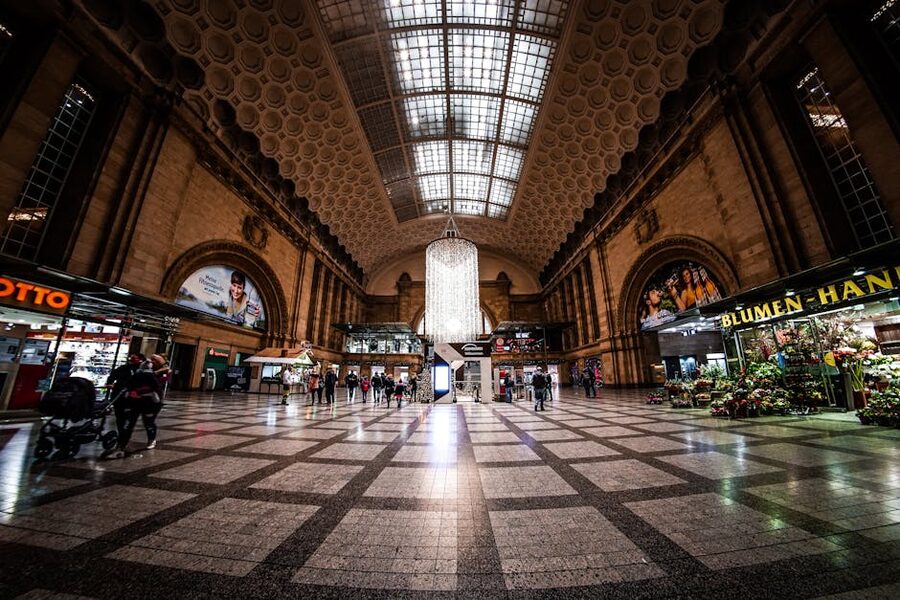 Leipzig Hauptbahnhof main railway station interior