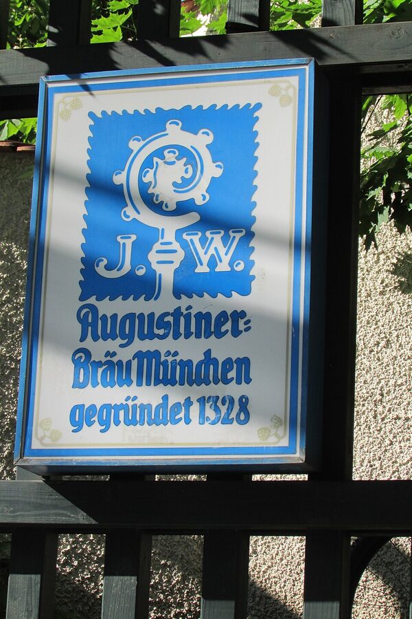 Augustiner Keller Munich exterior