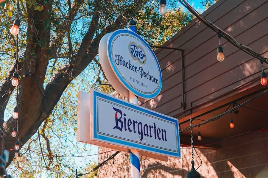 Hacker-Pschorr Biergarten sign in Munich