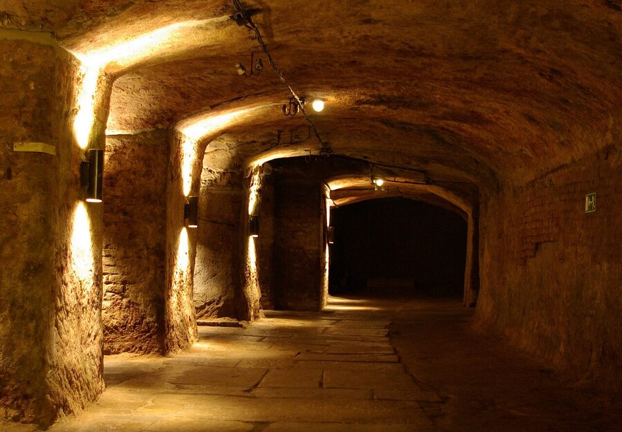 Vaulted chamber in Nuremberg's Felsengaenge