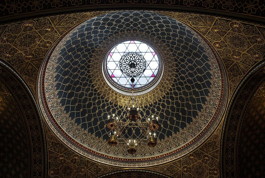 Golden dome ceiling of Spanish Synagogue in Prague