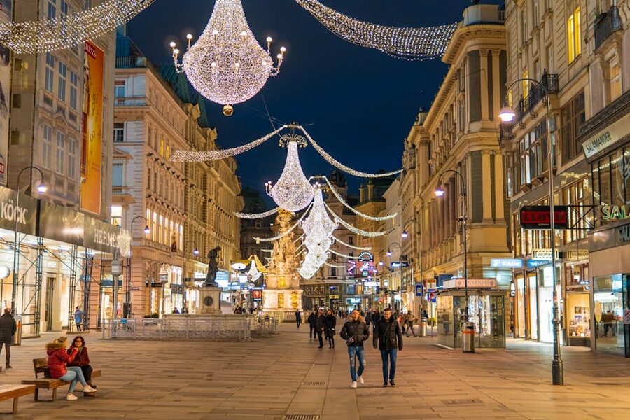 Vienna Graben street at night