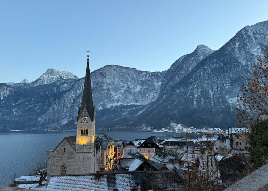 Hallstatt village in winter snow