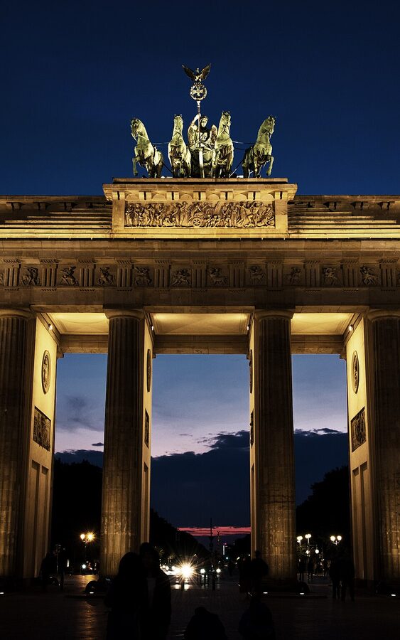 Brandenburger Tor at sunset in Berlin