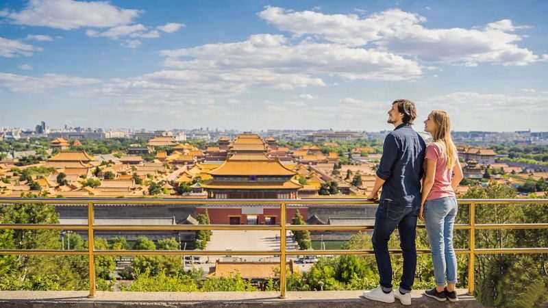 1-Day Tour of Beijing Summer Palace + Jingshan Park + Beihai Park + Yuyuantan Park - Jingshan Park: peonies and a courtly story