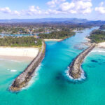 2.5 Hour Stand-Up Paddle Board Group Tour in Byron Bay - Learning to handle a paddleboard