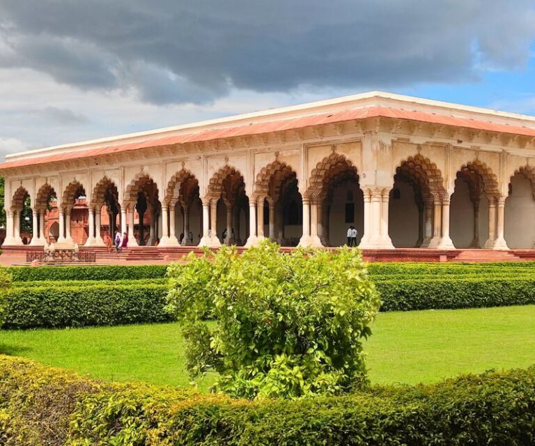 2 Day Golden Triangle (Agra & Jaipur) Private Tour from Delhi - Day one: Delhi, the Taj Mahal and Agra Fort