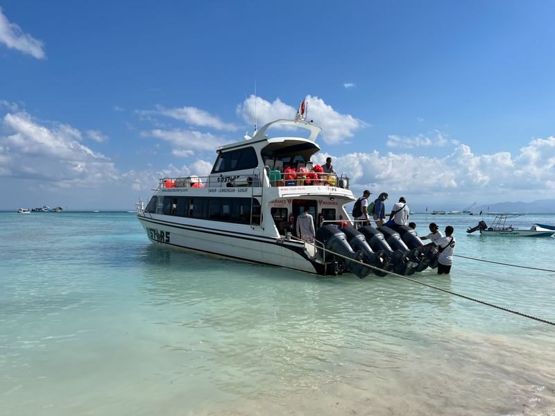 2D1N Nusa Penida, Nusa Lembongan and Nusa Ceningan Tour from Bali - Day one: Atuh Bay, Diamond Bay and Penida’s east