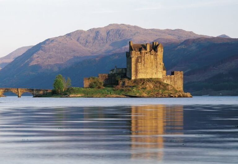 3-Day Isle of Skye & the Highlands Tour from Edinburgh - Loch Ness, Glencoe and the long Highland distances
