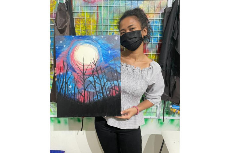 3-hour Art Jamming Class with Free Flow Drinks in Singapore - Pick the medium that fits your mood