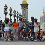 3-Hour Paris City Highlights Bike Tour - A central meeting point near the Opéra