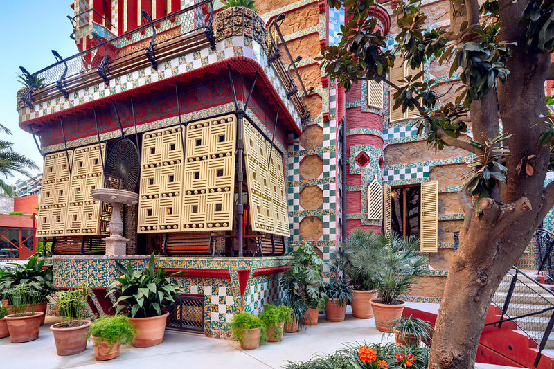 3 Houses of Gaudi: Casa Batllo, Casa Vicens & Pedrera (Casa Mila) - Casa Batlló: a house built for wonder