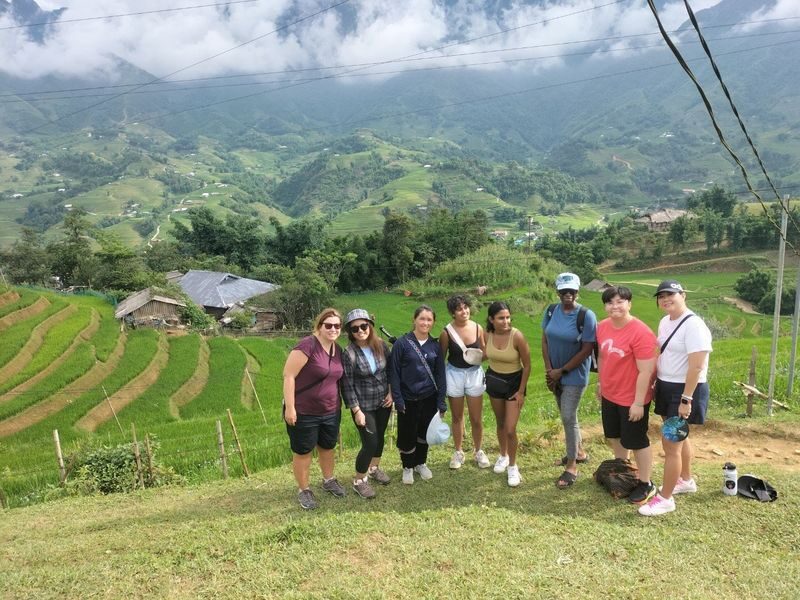 3D2N Sapa Trekking Tour from Ha Noi (Accommodation included) - Walking into Sapa’s villages