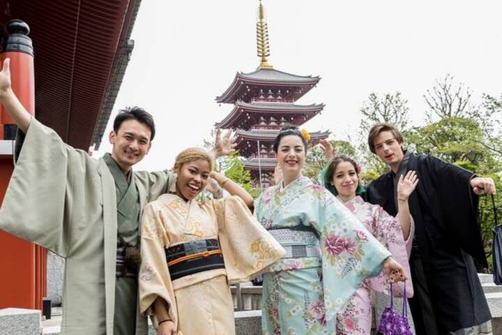 5 Day Best of Japan: Tokyo to Kyoto Small Group Tour by UME Travel - Day 1: Arrive in Tokyo and get your bearings