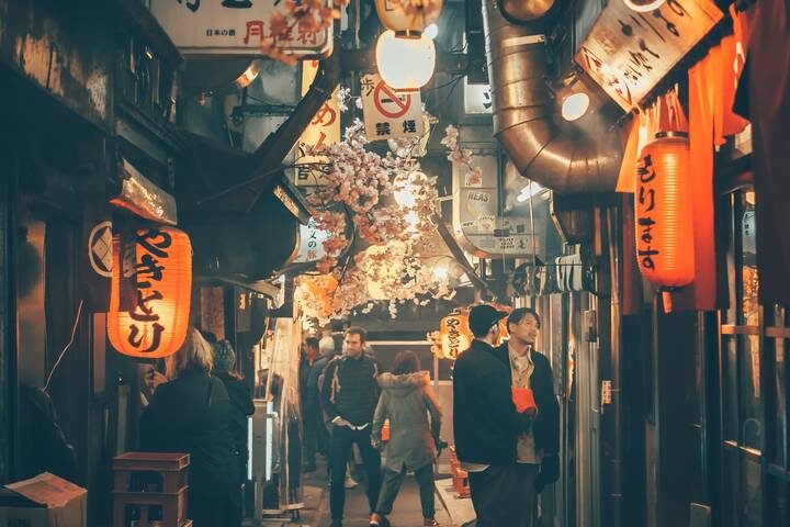 5-Day Japan Tour: Tokyo & Mt Fuji by The Dragon Trip - Day 1: Meet the group in Asakusa