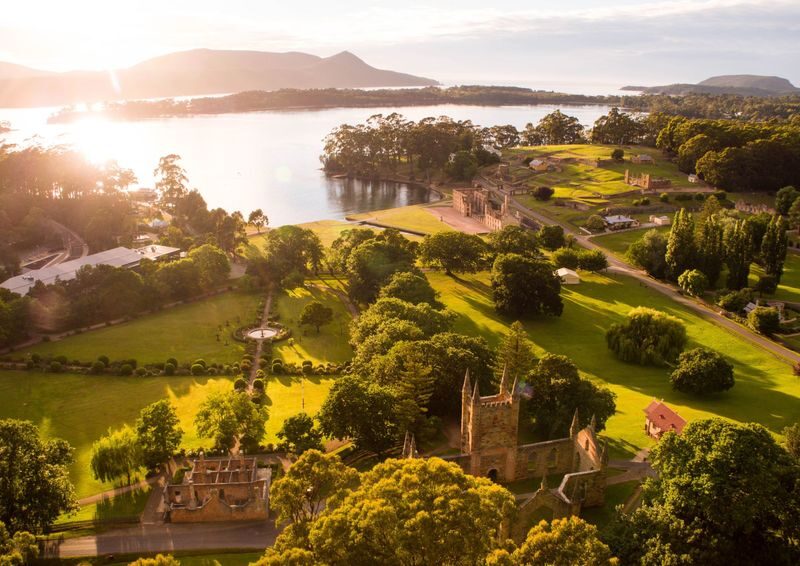 5-Day Tasmania Island Icons Tour - Cradle Mountain, Dove Lake and the Launceston overnight