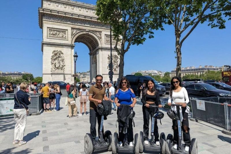 60-minute Guided Segway Tour in Paris - Getting comfortable on a Segway