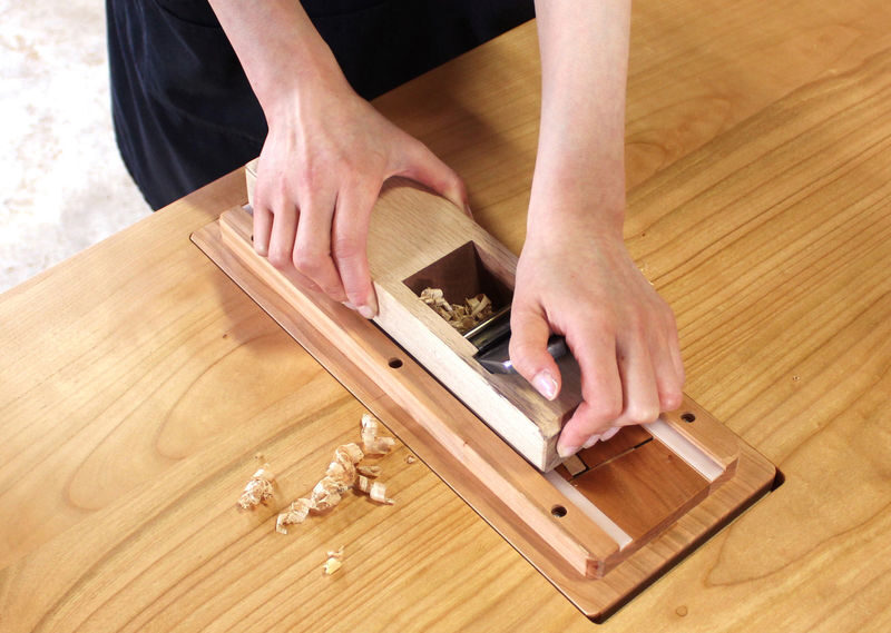 800yen to 400yen: Design Your Own Chopsticks in Ginza - Planing the chopsticks by hand