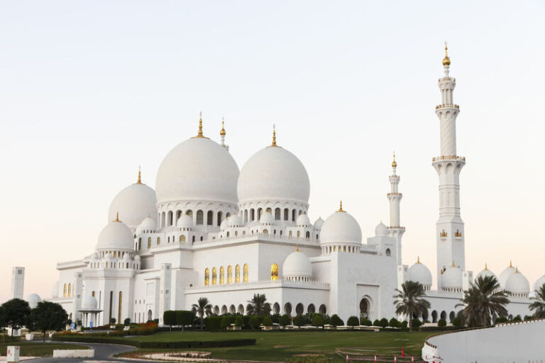 Abu Dhabi City Tour with Multiple Options & Departure Points - Sheikh Zayed Grand Mosque: give the visit your attention