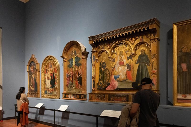 Accademia Gallery Ticket with Audio Guide - Picking up your ticket near Via Ricasoli