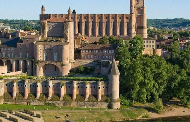Albi and Cordes-sur-Ciel Bus Tour from Toulouse - Four hours for Albi’s cathedral and art