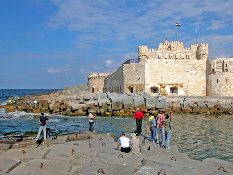 Alexandria Full-Day Private Tour from Cairo - Seeing Pompey’s Pillar and the Roman Amphitheater